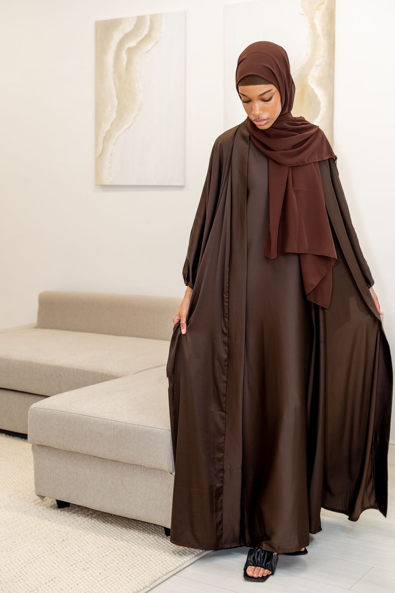 Onyx-brown Abaya